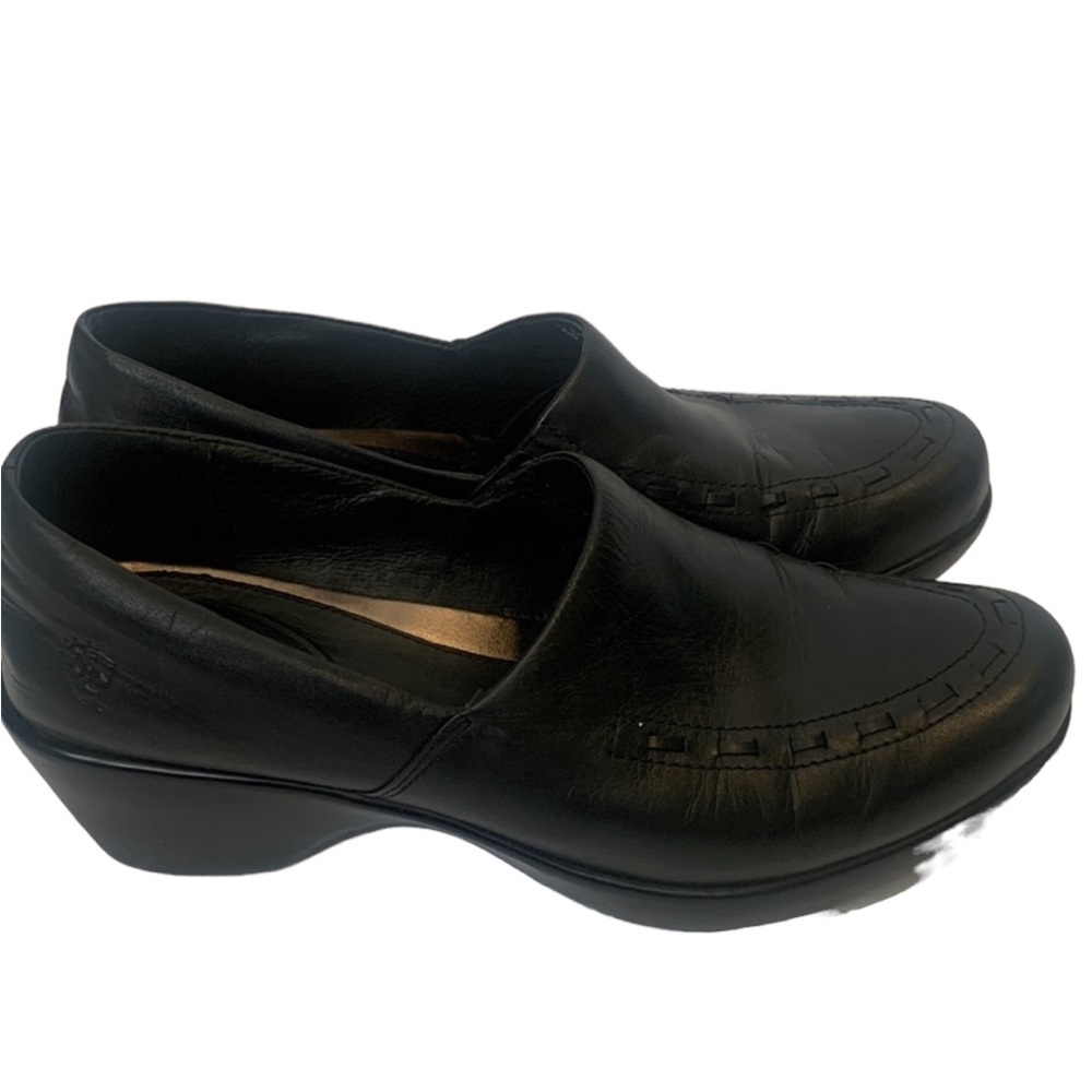 ARIAT black leather comfy shoes size 8